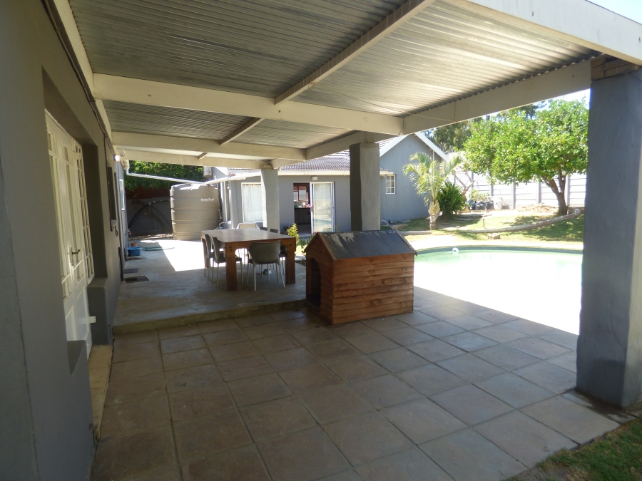 4 Bedroom Property for Sale in Darling Western Cape